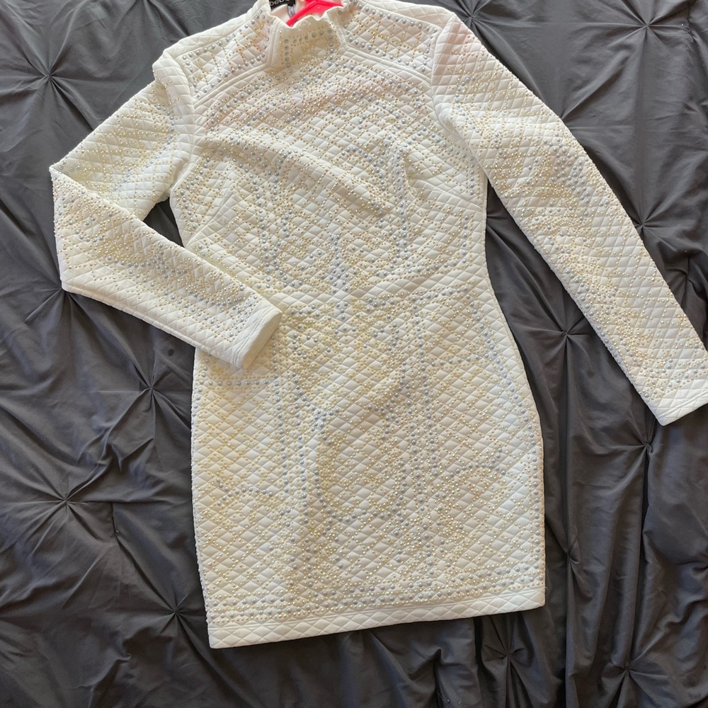 Bebe White Bodycon Drezs